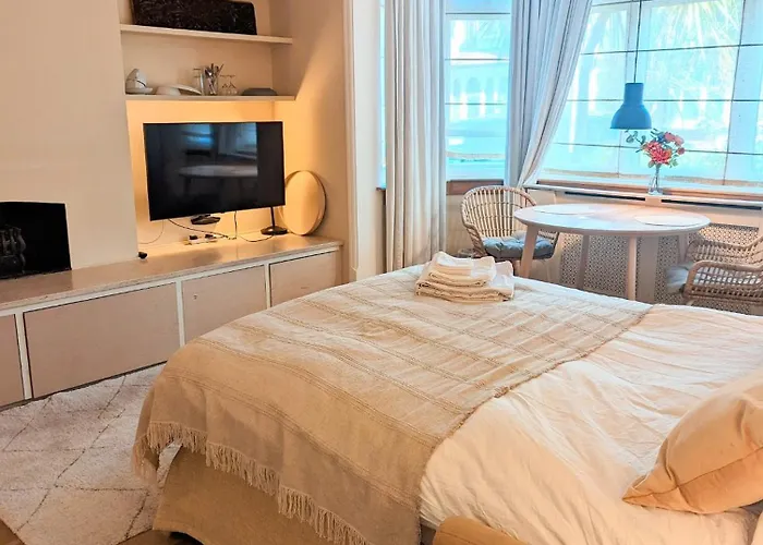 Brookview Guest House